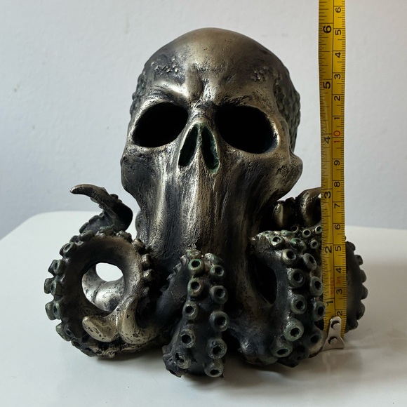 Octopus Skull Sculpture in Metallic Finish - Picture 16 of 16